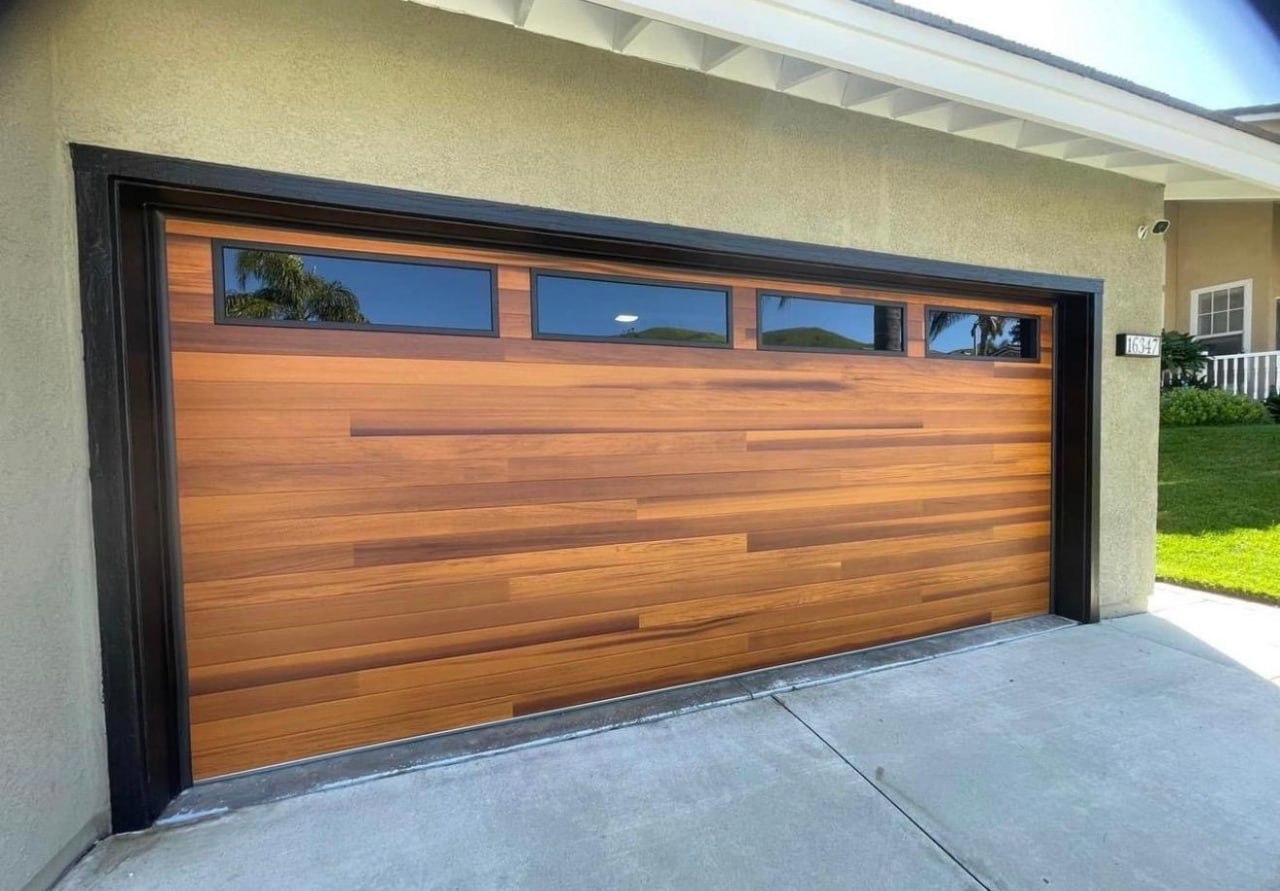 Carriage style garage door Rockwall TX